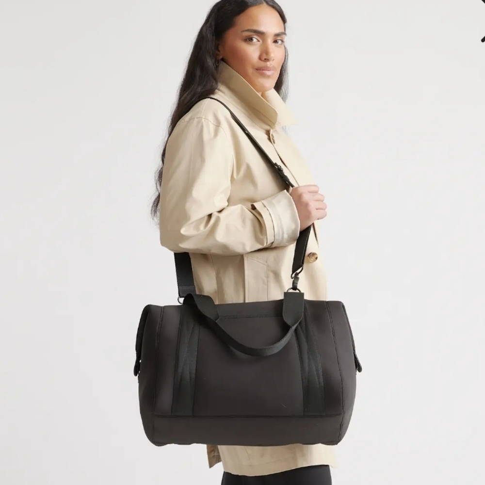 Quince All-Day Neoprene Tote Travel Bag - Picture 8 of 10